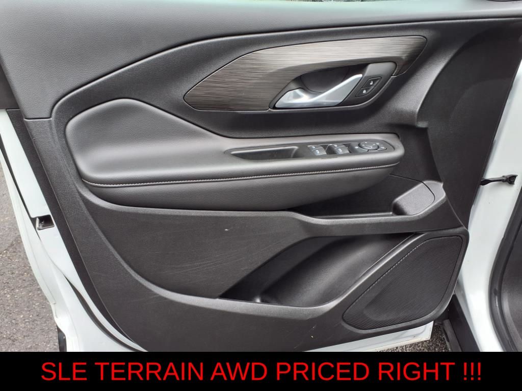 2022 GMC Terrain SLE - Photo 12