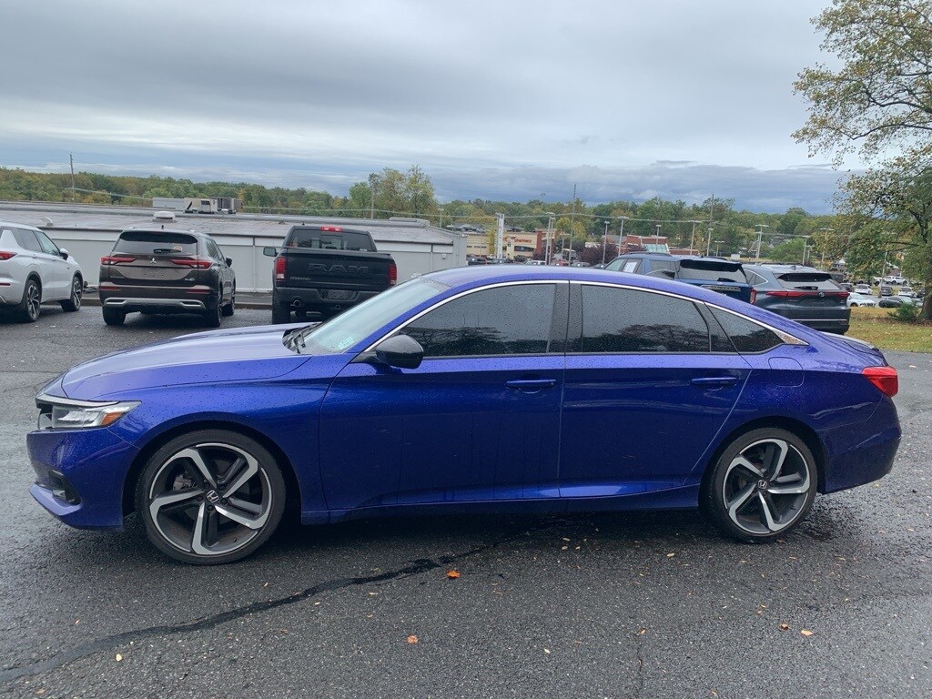 2022 Honda Accord Sport SE photo 2
