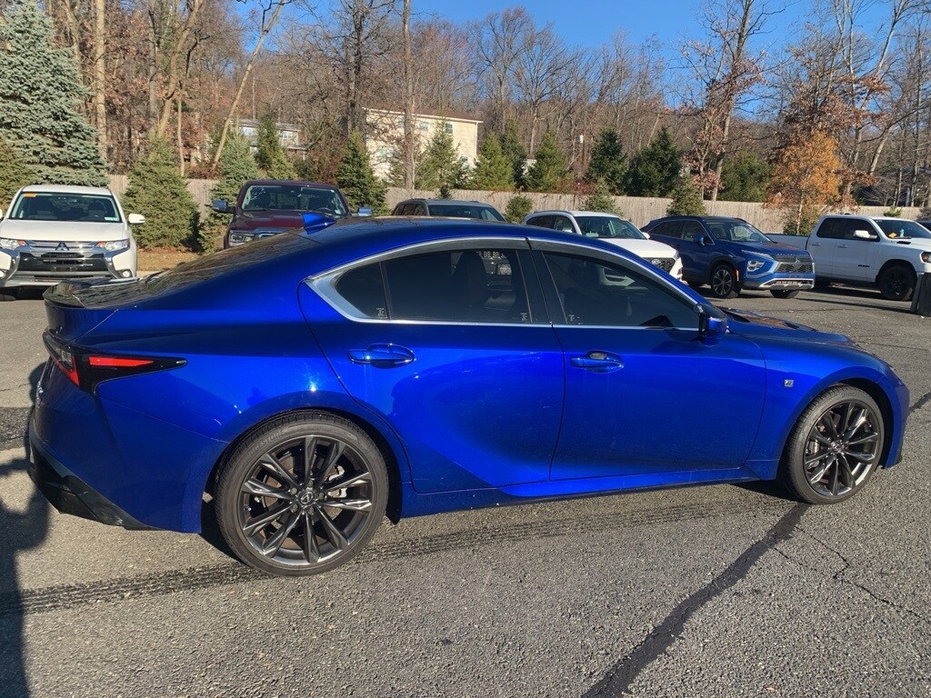 2024 Lexus IS 350 F SPORT photo 4