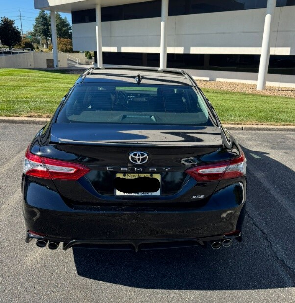 2019 Toyota Camry XSE photo 3