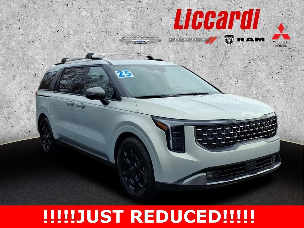 2025 Kia Carnival SX Prestige's photo