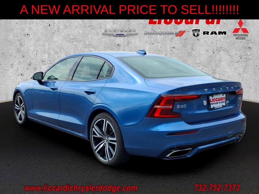 Used 2020 Volvo S60 T6 R-Design Sedan