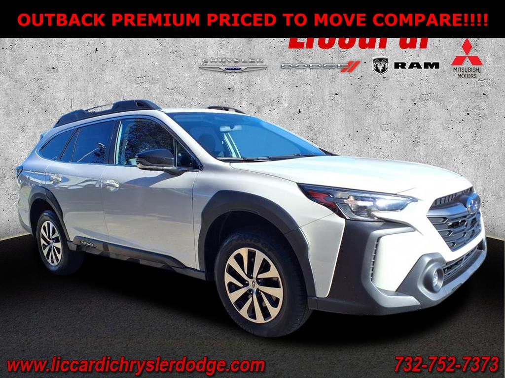 2024 Subaru Outback Premium's photo