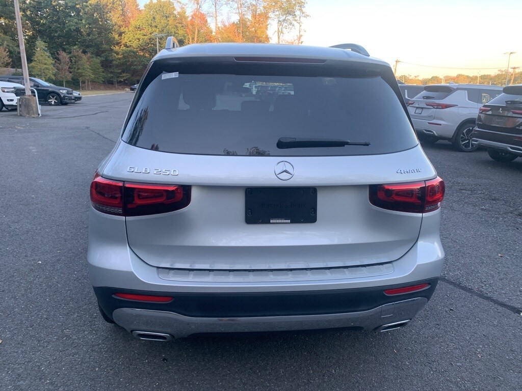 2020 Mercedes Benz GLB 250 photo 4