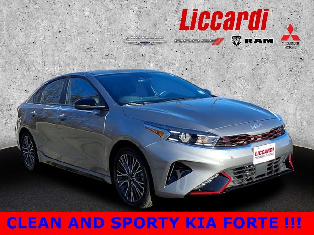 2023 Kia Forte GT-Line's photo