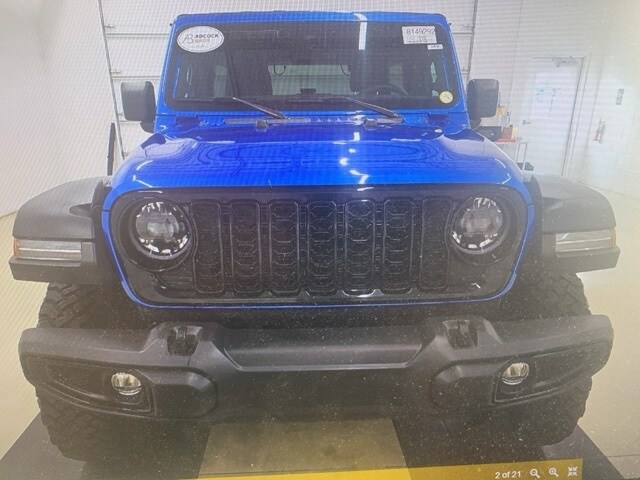2024 Jeep Wrangler Willys photo 2