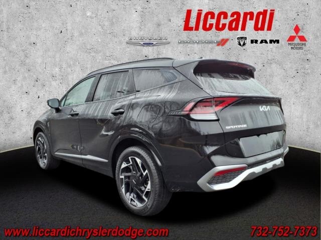2023 Kia Sportage photo 3