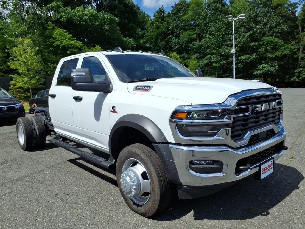 2026 RAM 4500 Tradesman 4X4 Crew Cab DRW 173" WB's photo