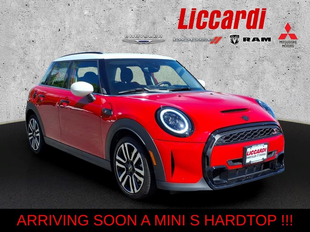 2024 MINI Hardtop Cooper S's photo