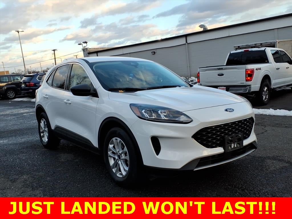 2022 Ford Escape SE's photo