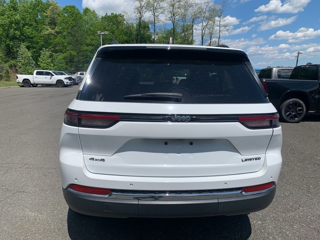 2022 Jeep Grand Cherokee Limited photo 4