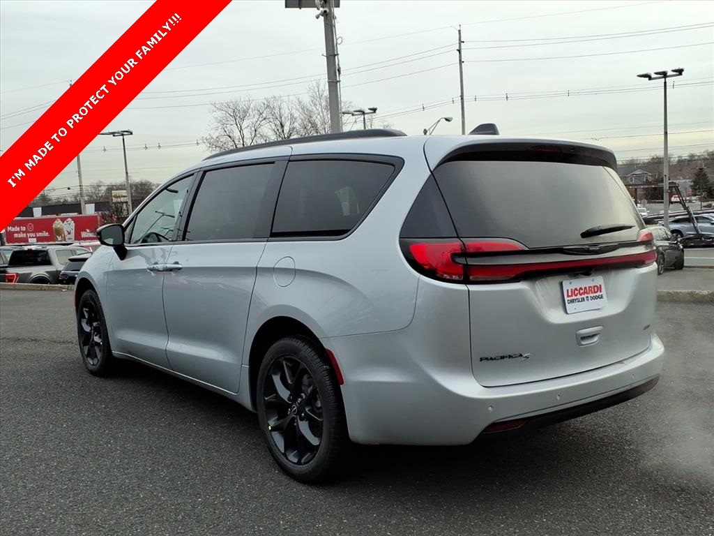 New 2026 Chrysler Pacifica SELECT AWD Passenger Van