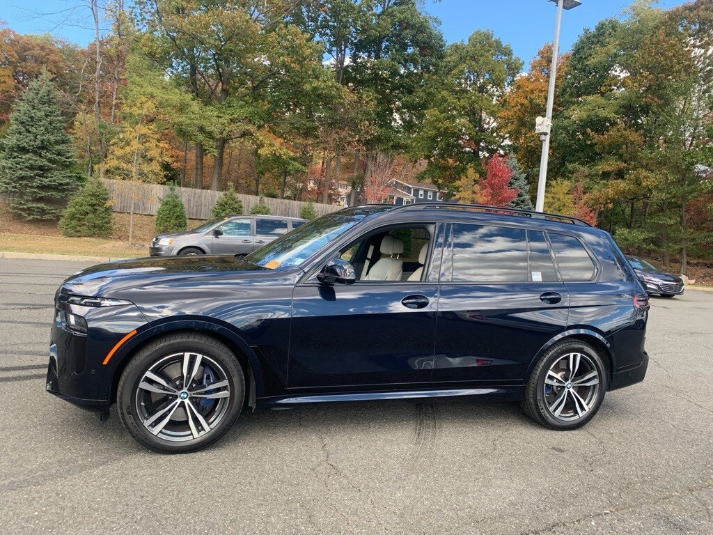 2023 Bmw X7 M60i photo 2