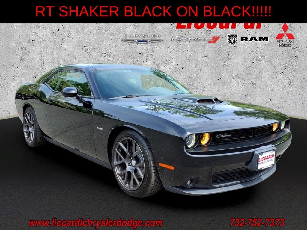 2016 Dodge Challenger R/T Shaker's photo