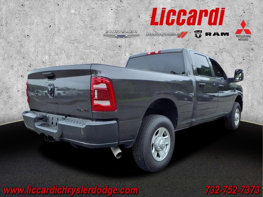 2024 Ram 3500 Tradesman photo 2