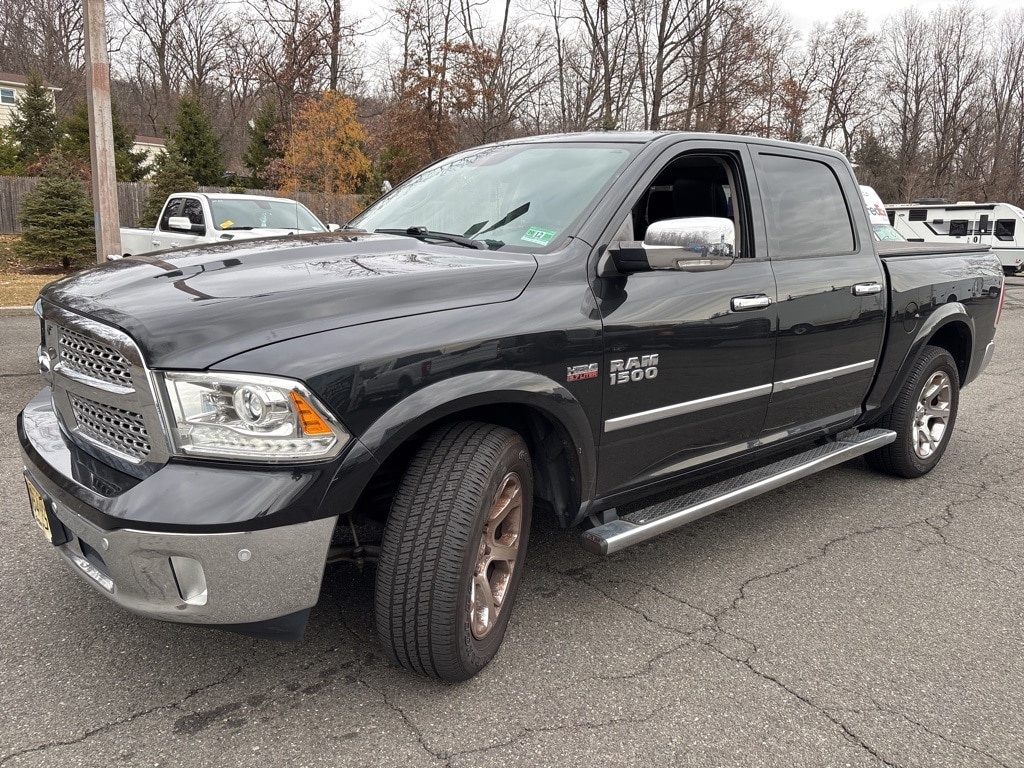 2017 RAM Ram 1500 Pickup Laramie's photo