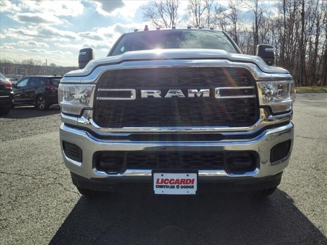 2024 Ram 2500 Tradesman photo 2