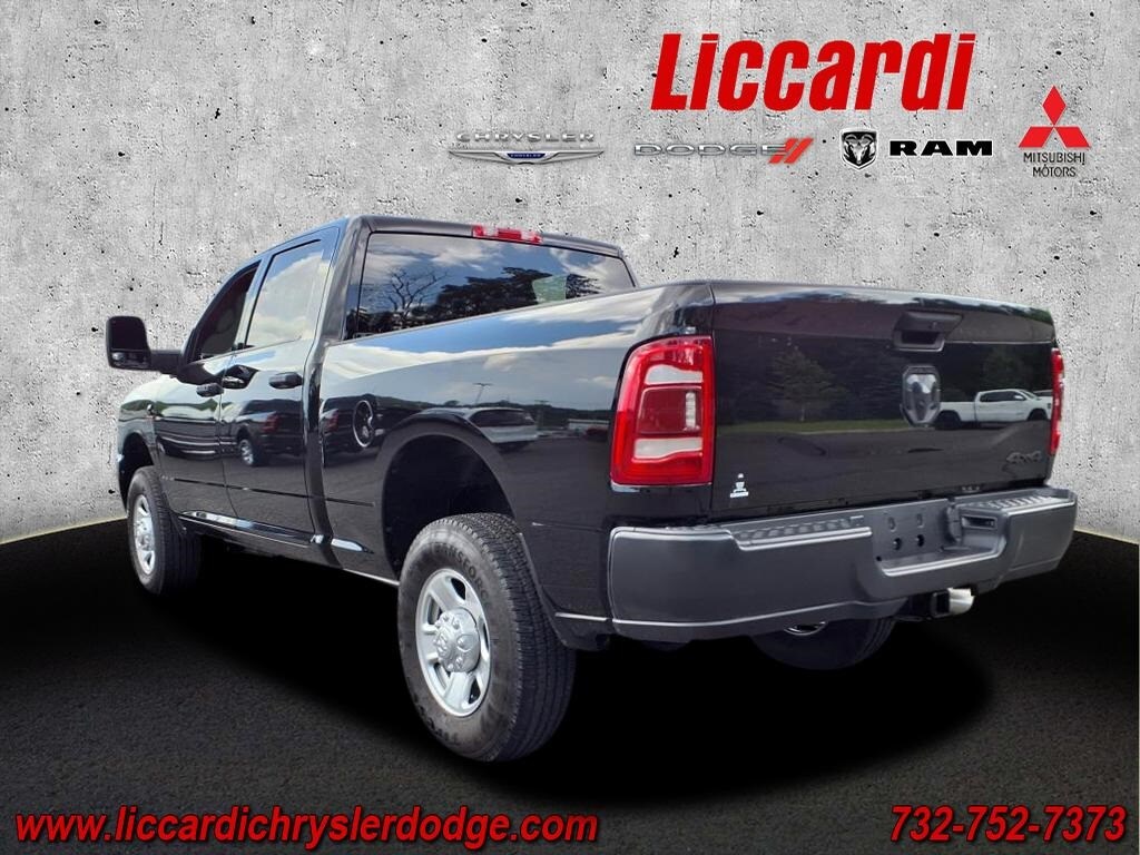 2024 Ram 3500 Tradesman photo 4