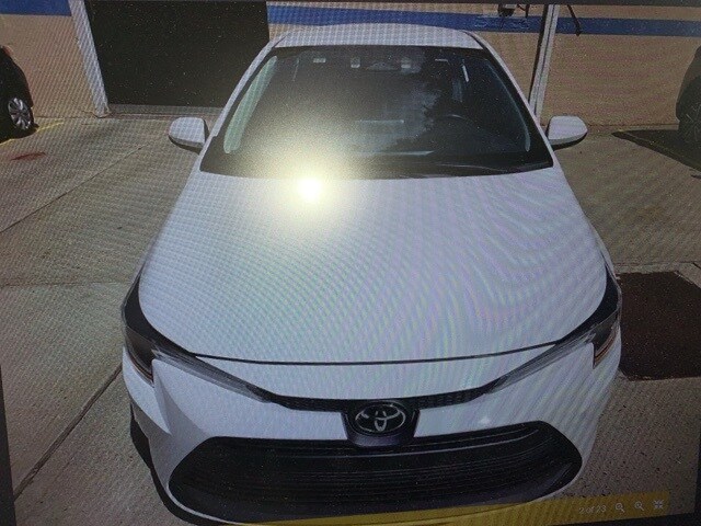 2024 Toyota Corolla LE photo 2