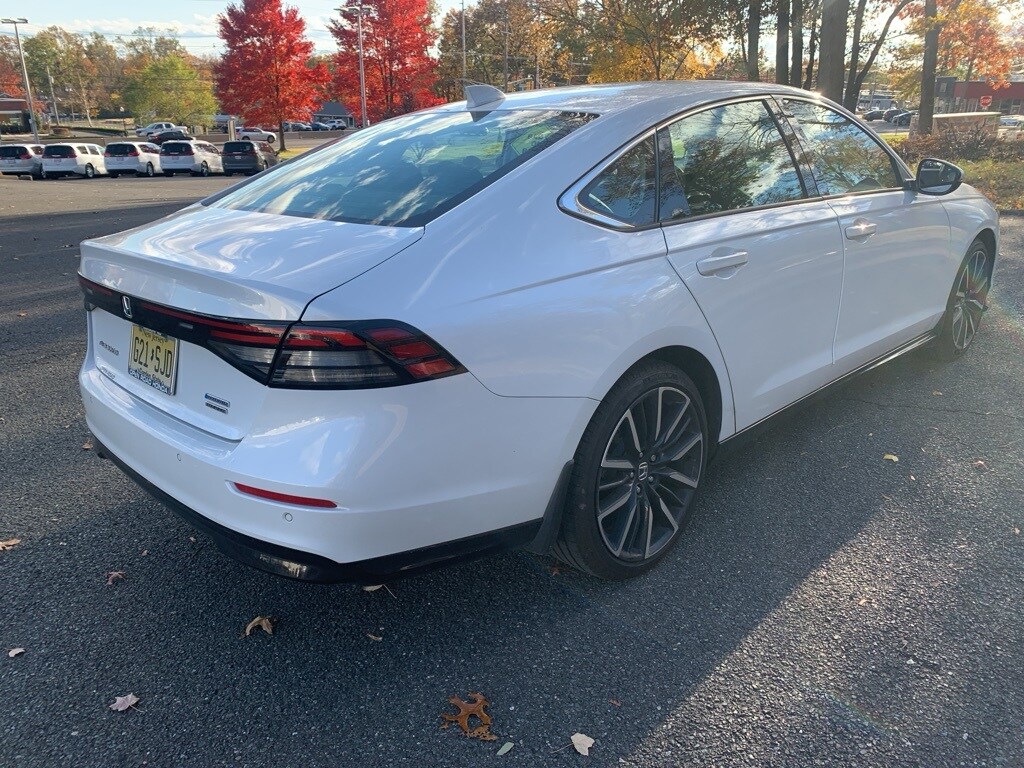 2023 Honda Accord Hybrid Touring photo 4