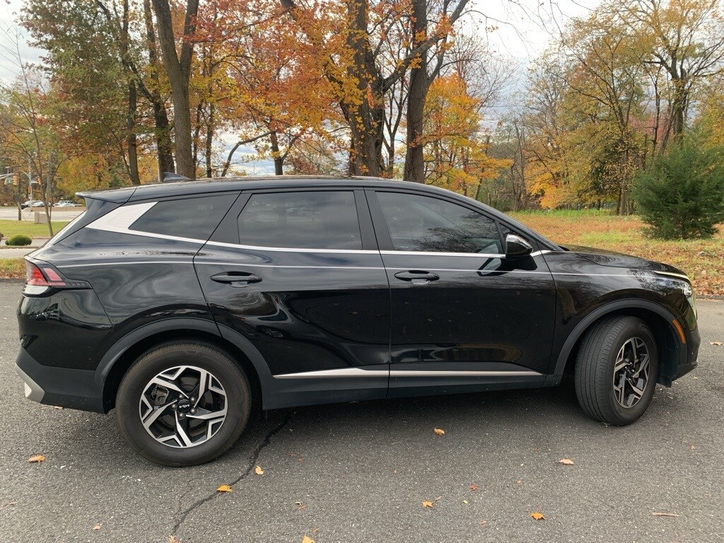 2023 Kia Sportage LX photo 4