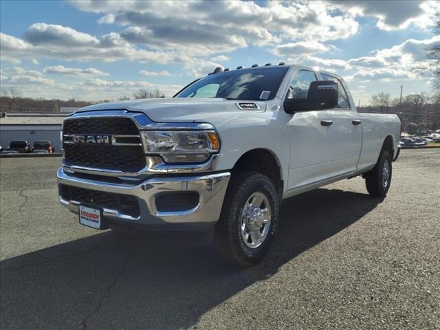 2024 Ram 2500 Tradesman photo 3