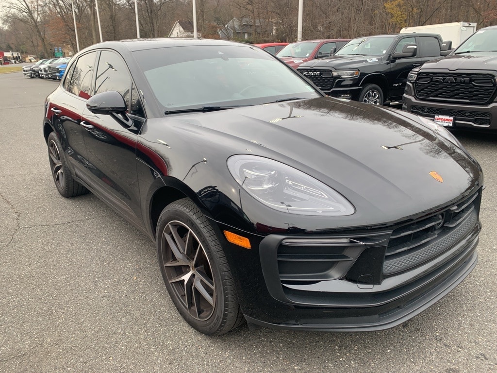 Used 2023 Porsche Macan T SUV