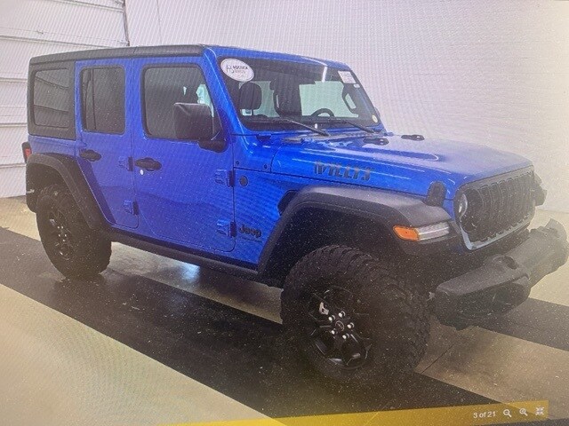 2024 Jeep Wrangler Willys photo 3