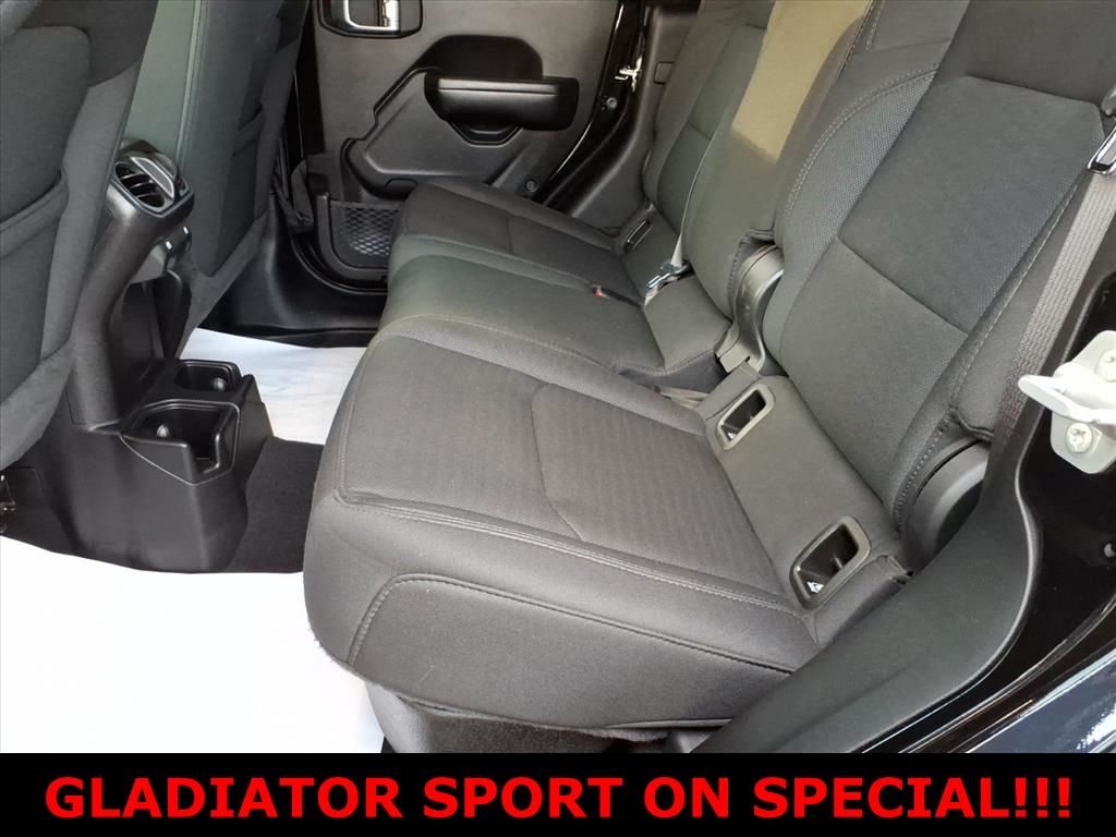 2021 Jeep Gladiator Sport S - Photo 11