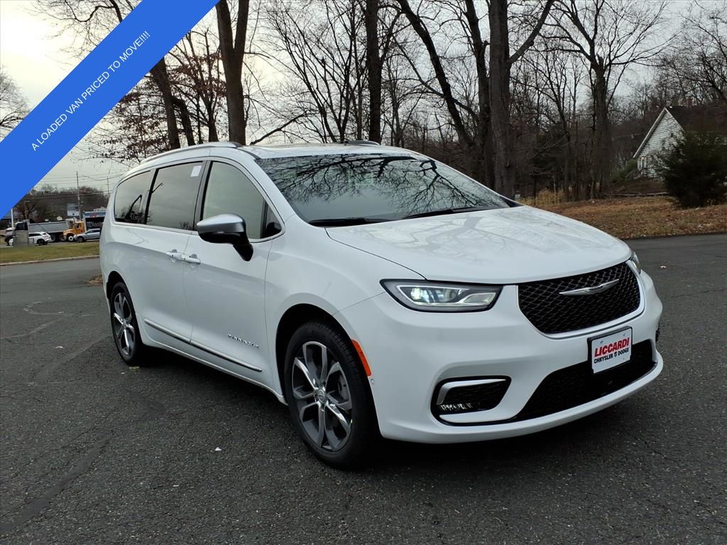 2026 Chrysler Pacifica Pinnacle