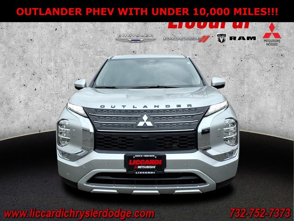 Used 2025 Mitsubishi Outlander Plug-in Hybrid SE with VIN JA4T5VA97SZ001177 for sale in Green Brook Township, NJ