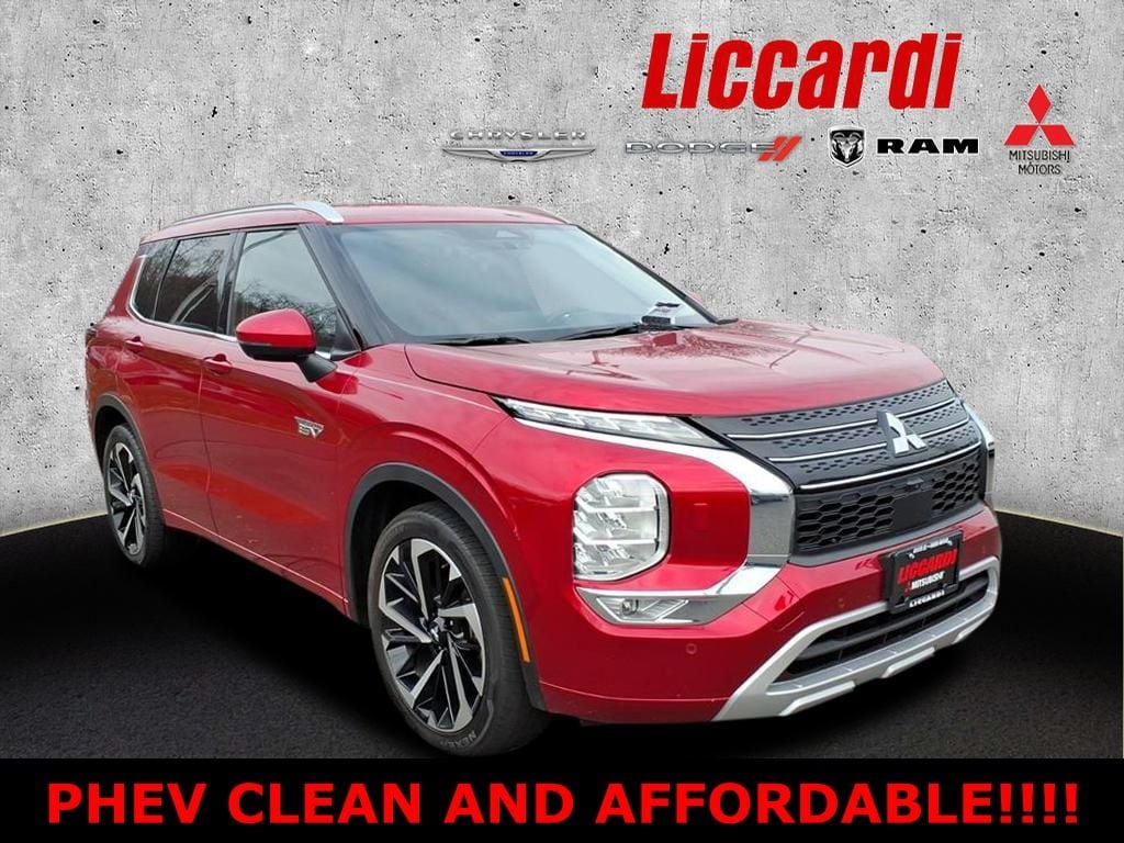 2023 Mitsubishi Outlander Plug-in Hybrid SEL S-AWC's photo