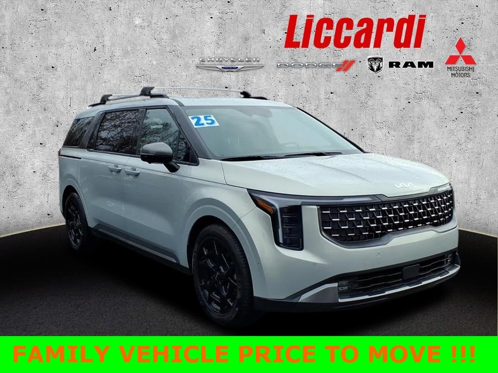 2025 Kia Carnival SX Prestige's photo