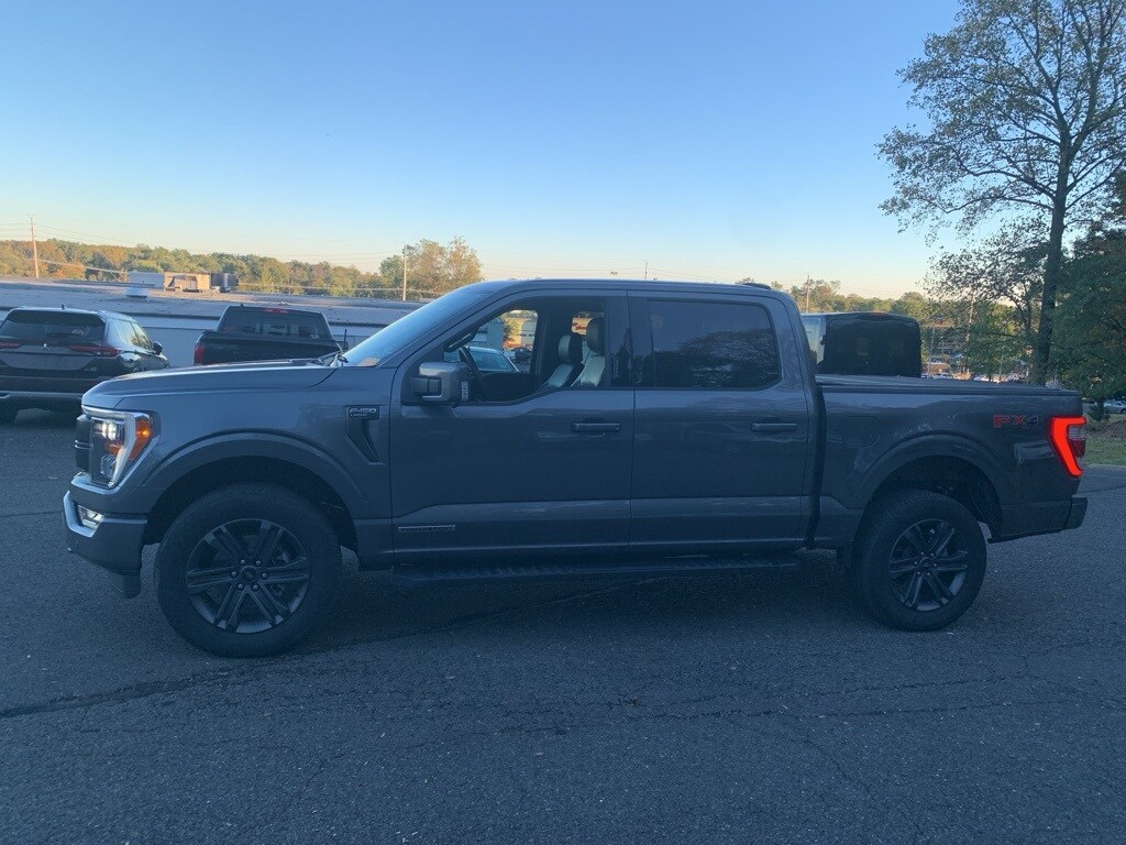 2023 Ford F-150 Lariat photo 2