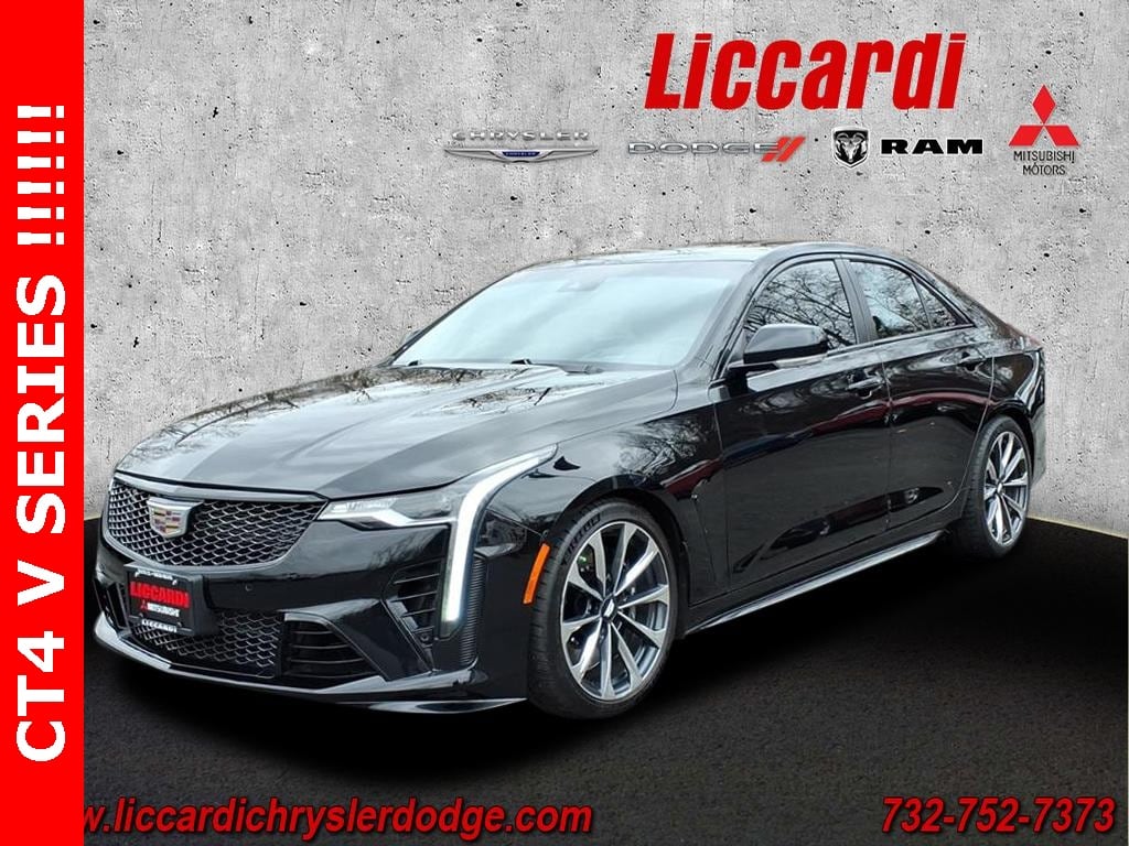 2022 Cadillac CT4 V-Series Blackwing's photo