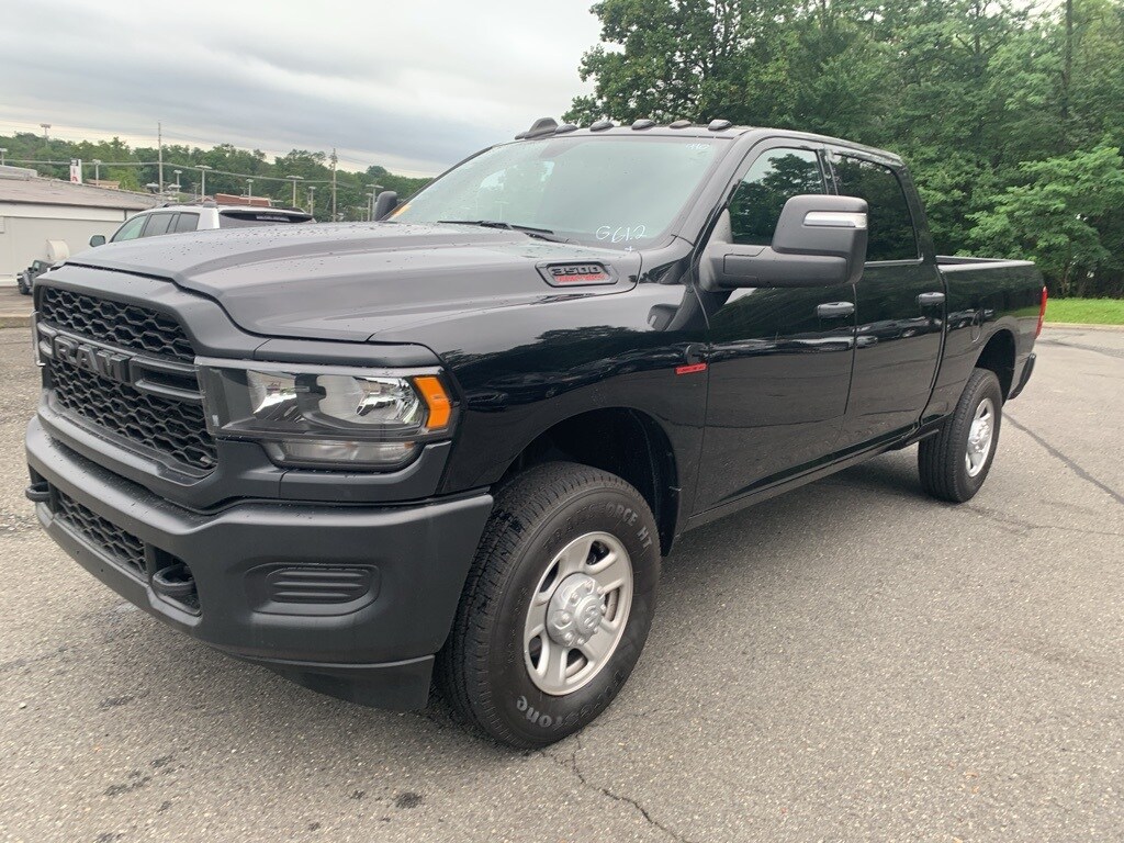 2024 Ram 3500 Tradesman photo 2