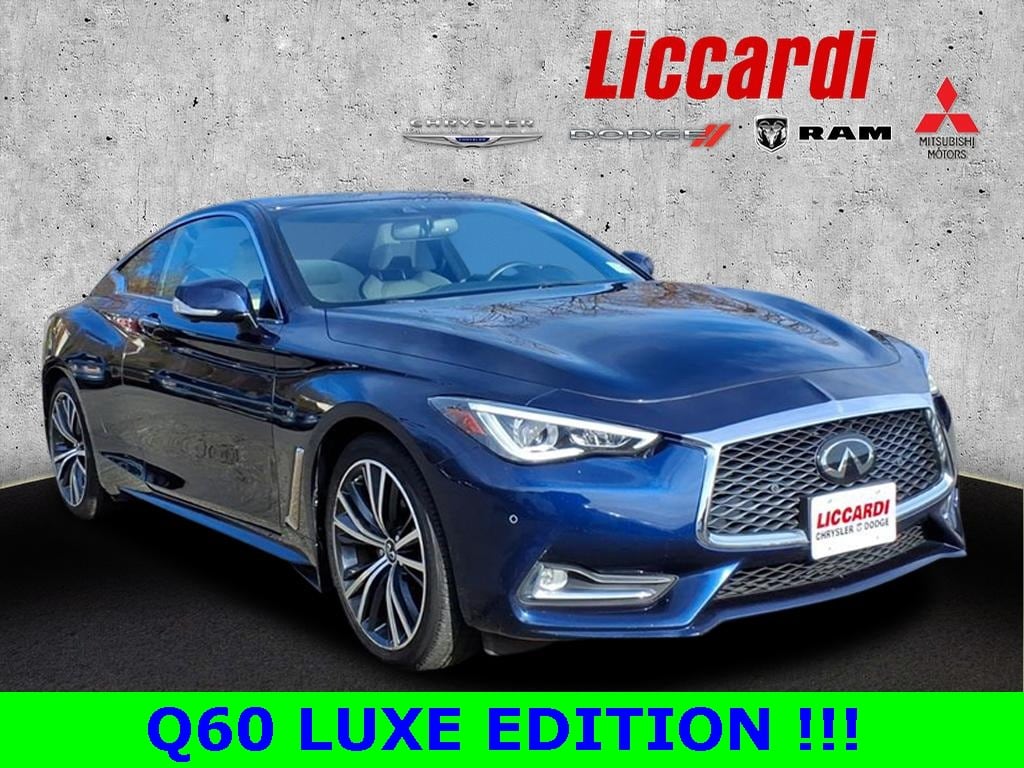 2022 INFINITI Q60 Coupe LUXE's photo