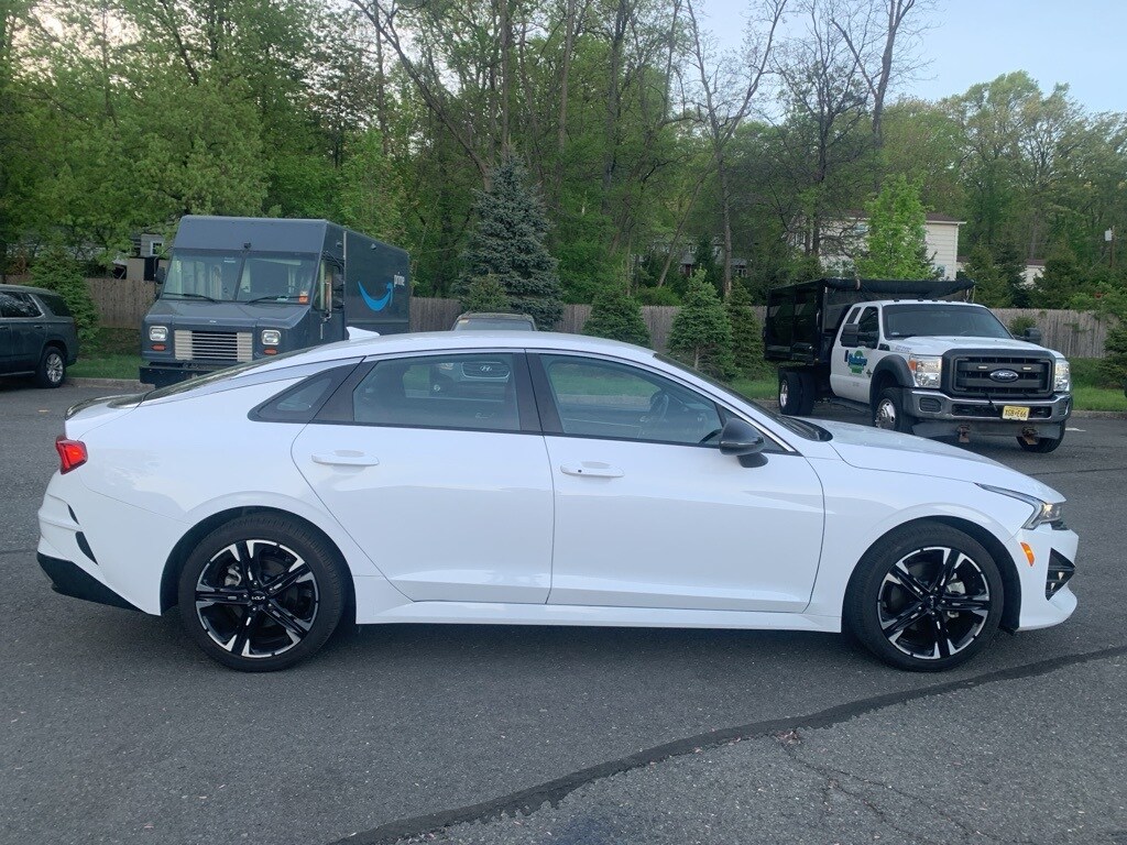 2024 Kia K5 GT-Line photo 4