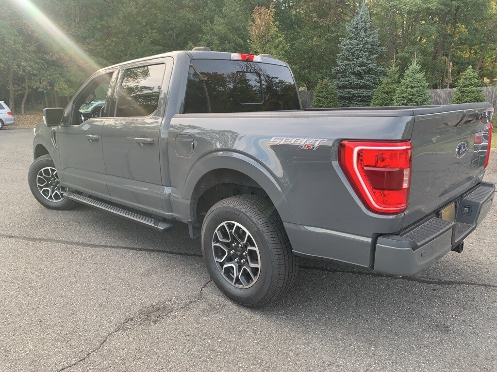 2021 Ford F-150 XLT photo 4