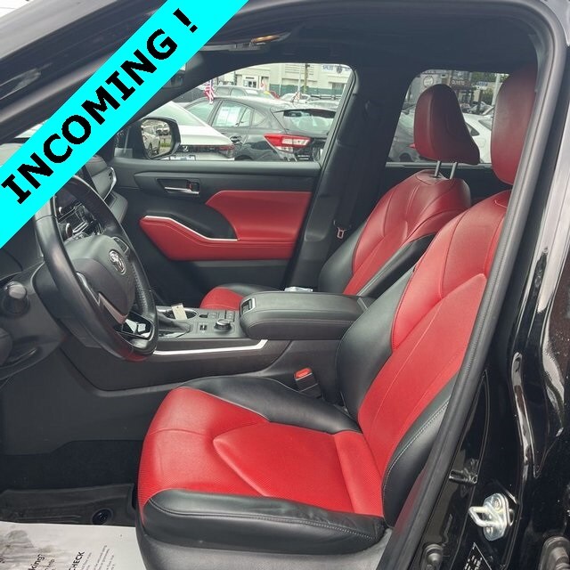 2022 Toyota Highlander XSE photo 2