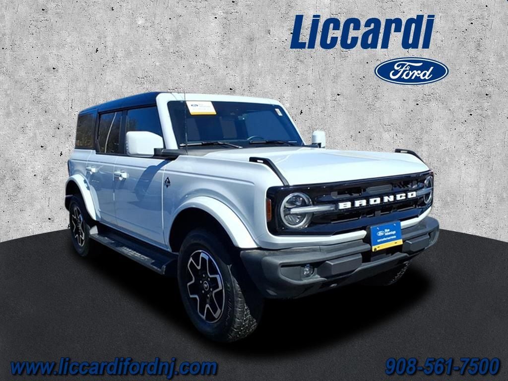 Certified 2025 Ford Bronco Outer Banks SUV