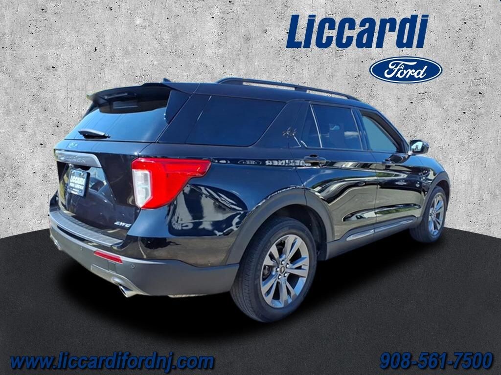 Used 2022 Ford Explorer XLT SUV