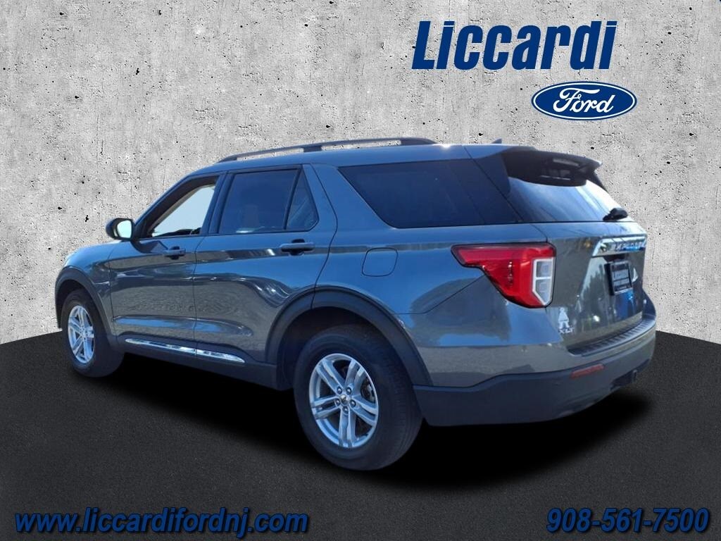 2022 Ford Explorer XLT photo 4