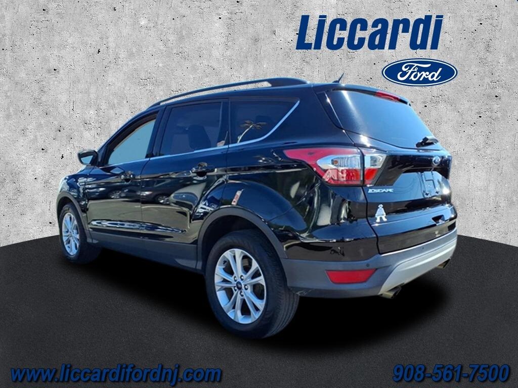 2018 Ford Escape SEL photo 2