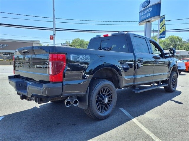2022 Ford F-250 Lariat photo 2