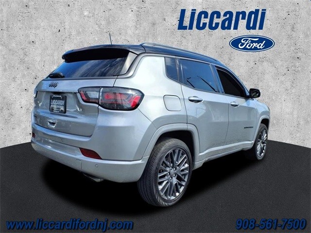 2022 Jeep Compass High Altitude photo 2