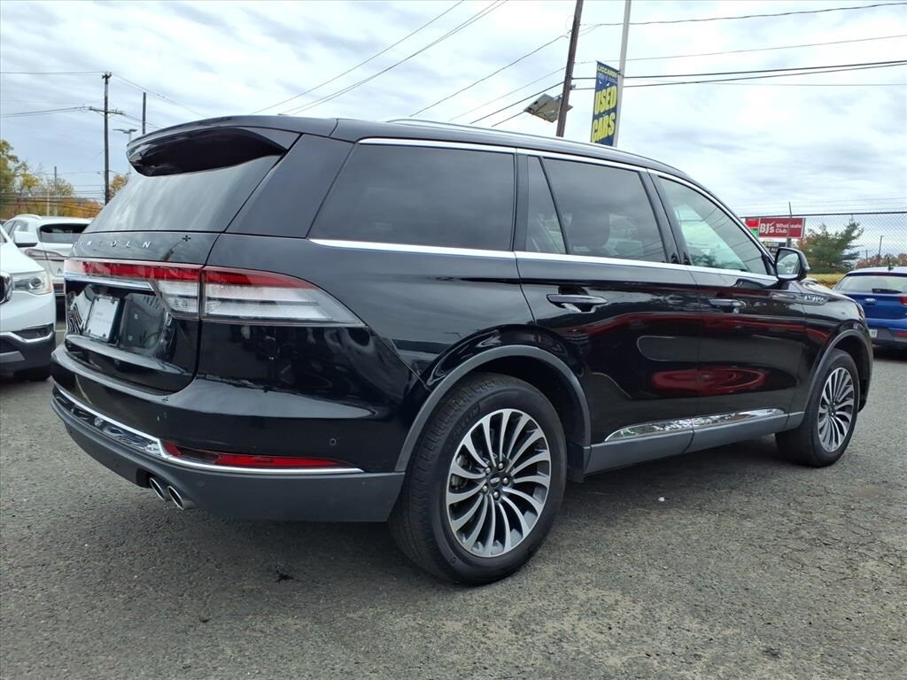 2023 Lincoln Aviator Reserve photo 2