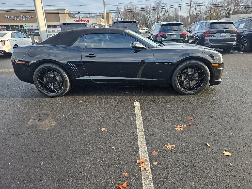 2011 Chevrolet Camaro SS photo 4
