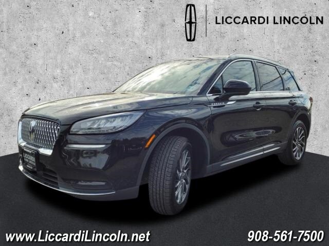 2021 Lincoln Corsair Standard photo 4