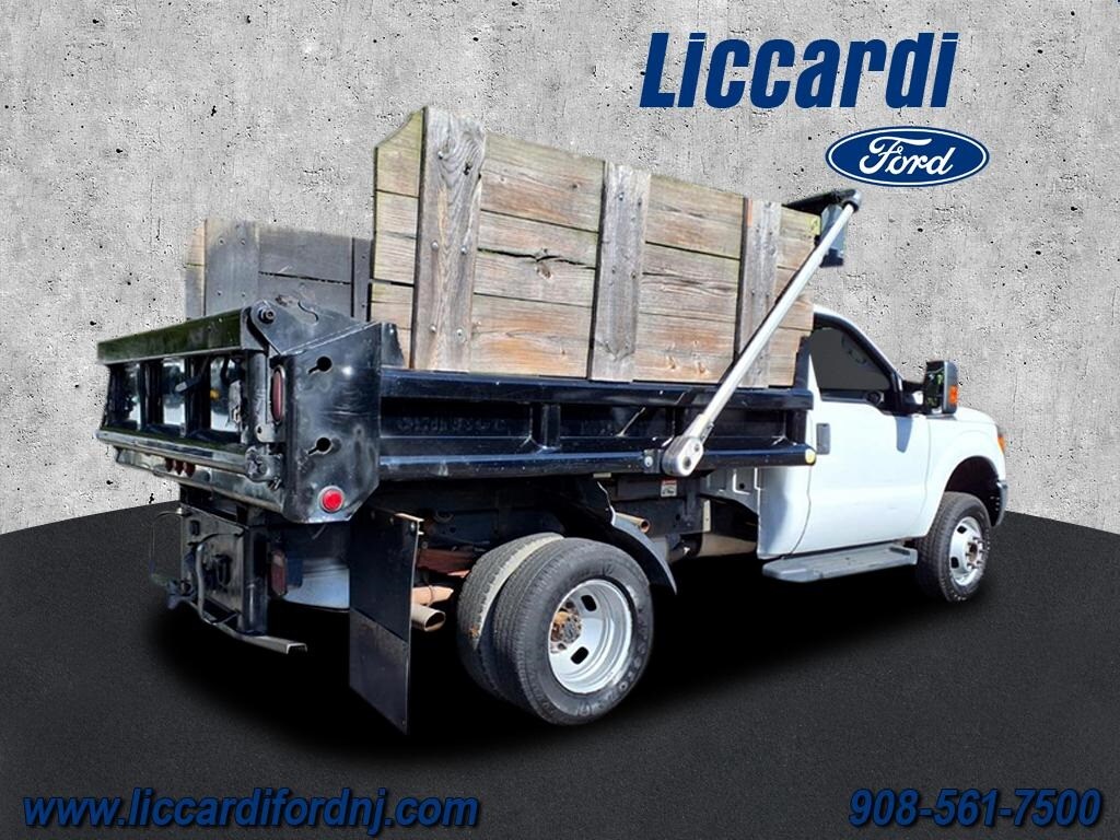 2015 Ford F-350 XL photo 2